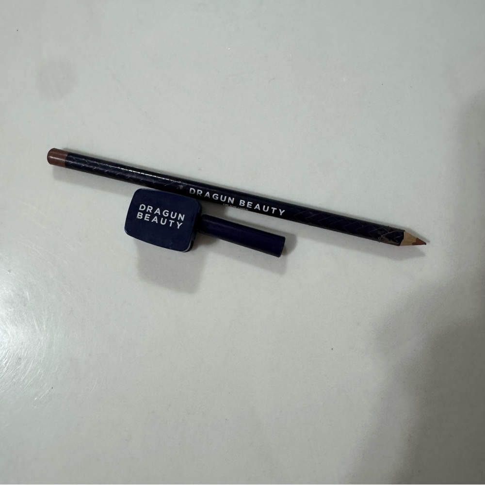 Dragun Beauty Deep Brown Lip Pencil